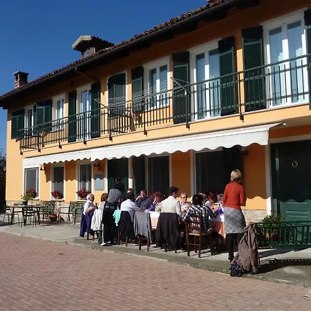 Farm stay Agriturismo Cascina Vrona