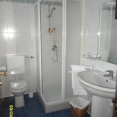 Agriturismo Cascina Vrona Vakantieboerderij Monteu Roero