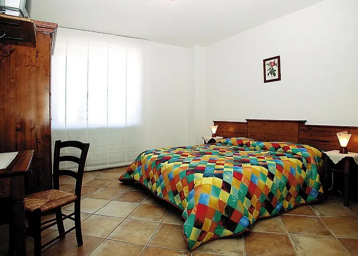 Lantgård Agriturismo Cascina Vrona Monteu Roero