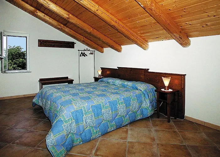 Farma Agriturismo Cascina Vrona *